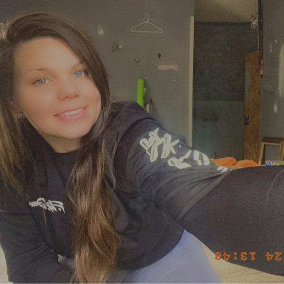 Meet your Posher, Breena - Picture 1 of 1